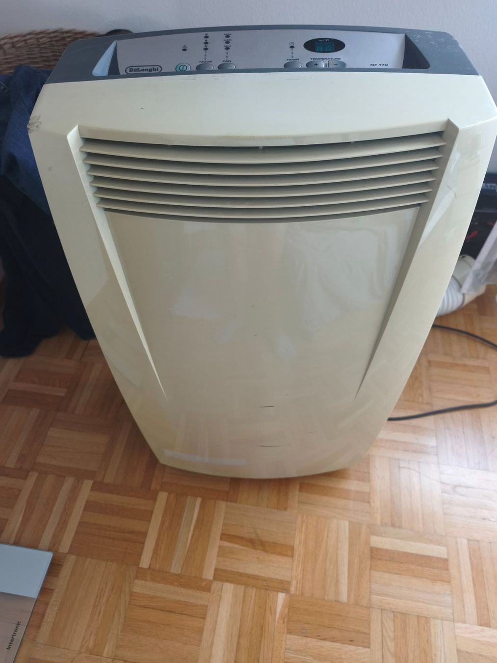 De'Longhi Klimageräte: Klimagerät DeLonghi NF170 gebraucht – Gebraucht aus Winkel von Bewy