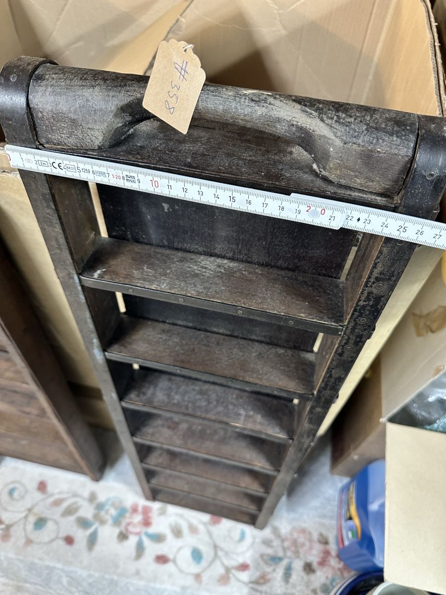 Regale: Antike Holzziegelform – Gebraucht aus Villmergen von JacRon 2