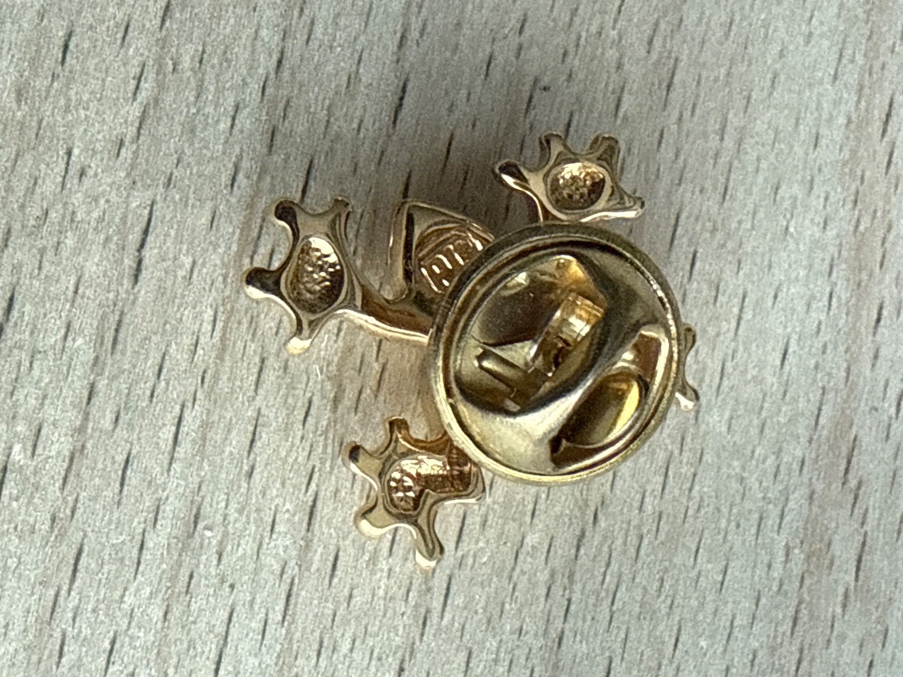 Plaquettes & Badges: Pin Frosch – D'occasion à Glattbrugg par Schweigmatt 1