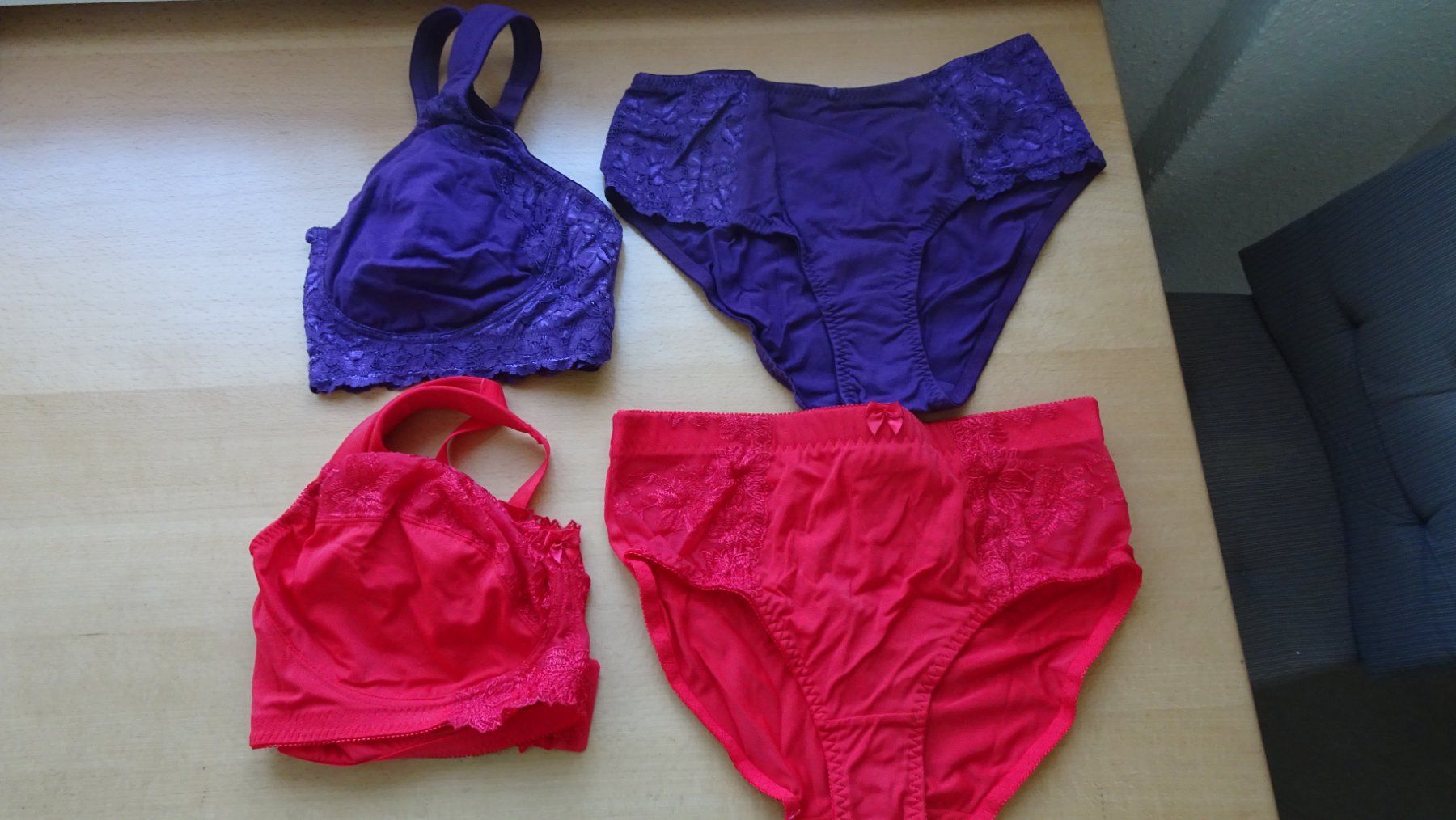 Sonstige Unterwäsche: 2x Sets BH + Slip 95D neu – Neu (gemäss Beschreibung) aus Zürich von blaumeisli62