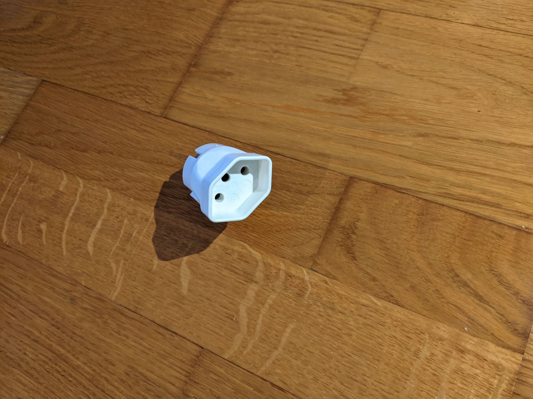 Spine: Stecker (adapter) – Usato da Herrliberg venduto da Aprelic