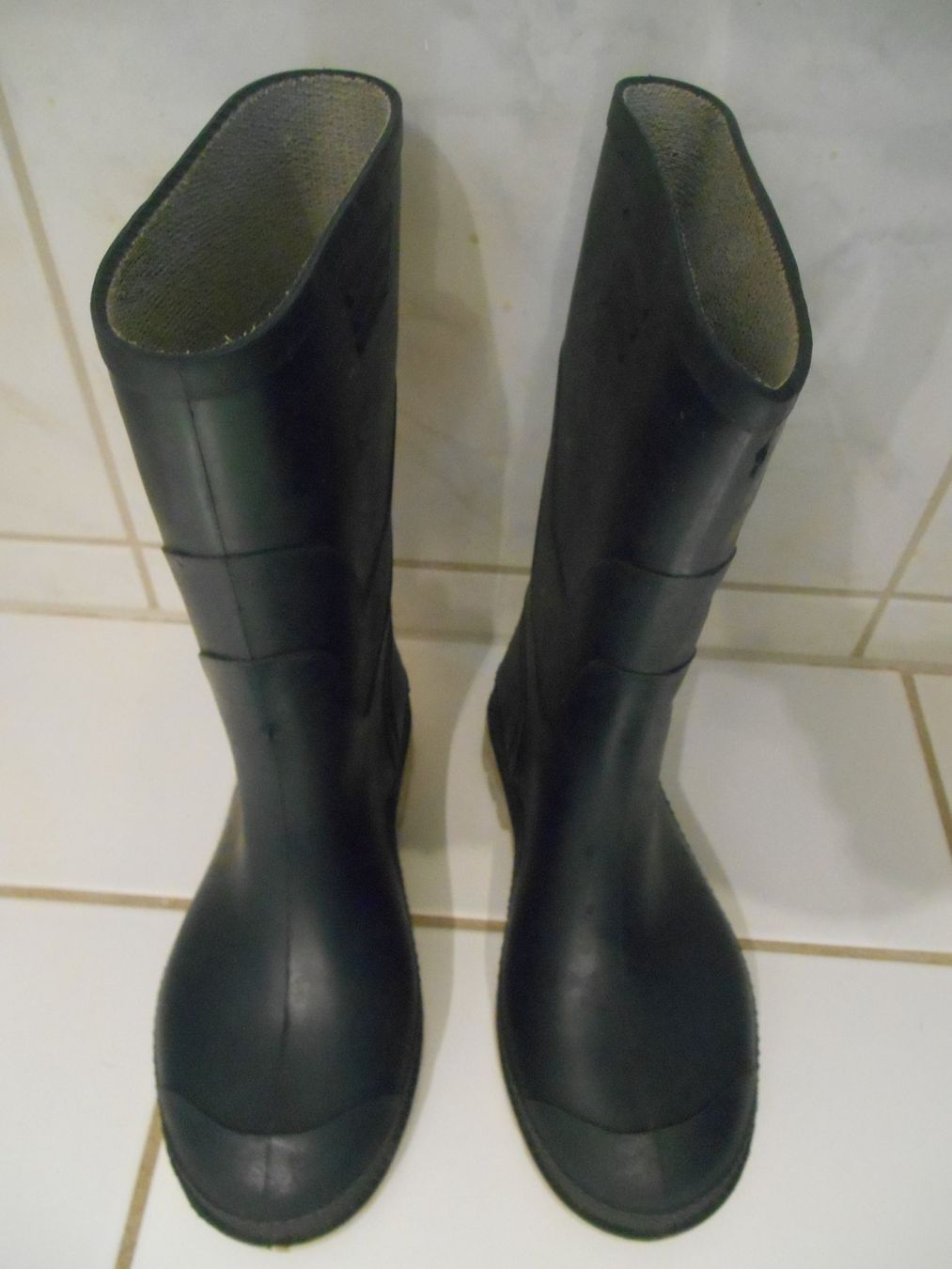 Scarpe per ragazzi: Gummistiefel Gr. 33 – Usato da Nussbaumen AG venduto da Sumopi