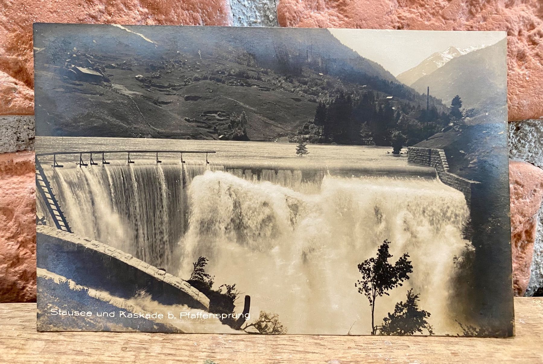 Cartes postales: Stausee & Kaskade beim Pfaffensprung - Wassen - Reuss – D'occasion à Root par ENGLAND-TREASURES