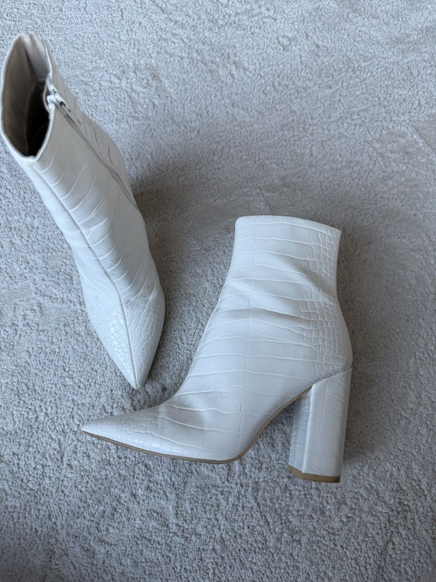 Scarpe da donna: White Ankle Boots, Size 36 – Usato da Dübendorf venduto da ilianalou 1