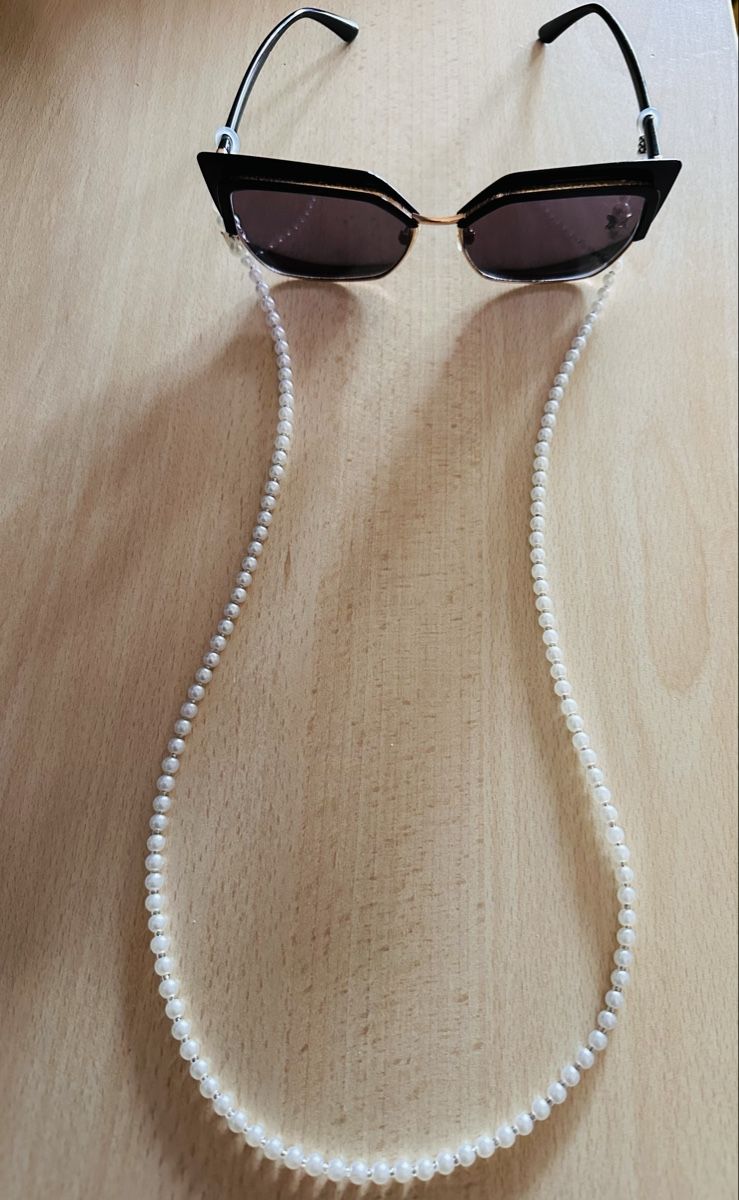 Altro in  Abbigliamento & Accessori: Brillenkette mit Perlen – Nuovo e nell'imballaggio originale da Zürich venduto da Fabrizio1978 2