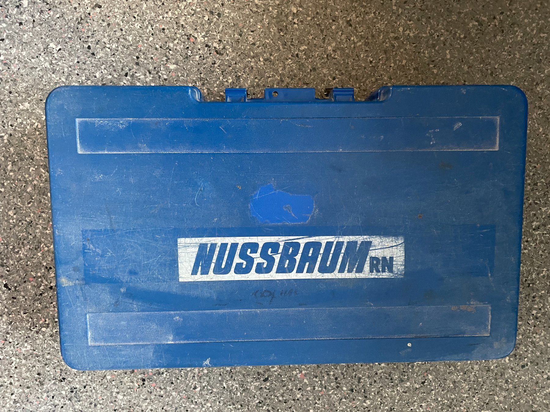 Tous les outils: Nussbaum Pressmaschine – D'occasion à Frauenfeld par mulbf