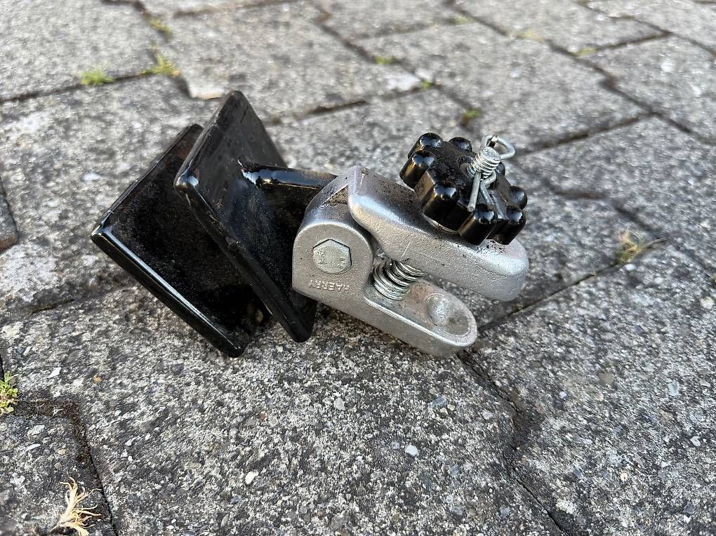 Rimorchi: Fahrrad- Mofa-Anhänger – Usato da Steffisburg venduto da Swisshawaii77 4