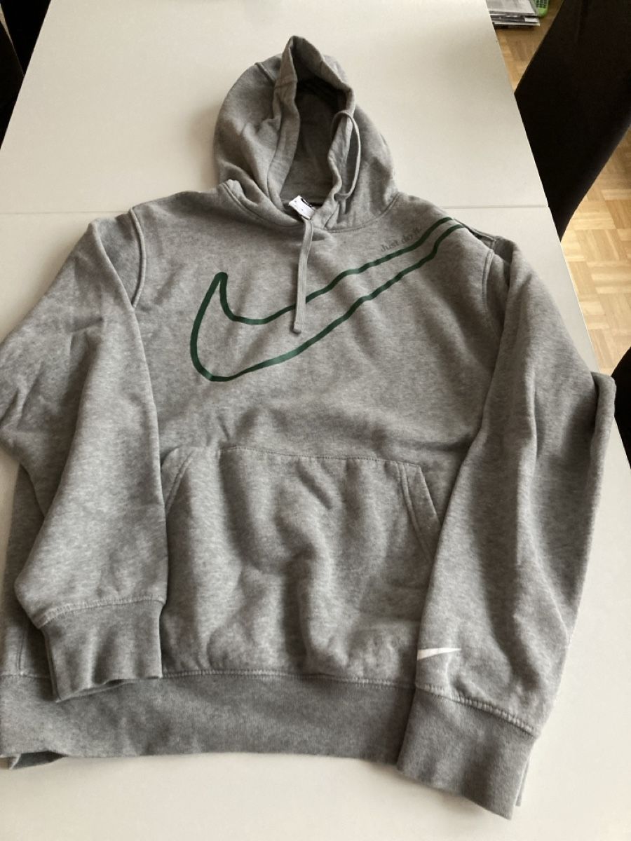 Nike Maglioni & Felpe: Nike Hoodie – Nuovo (secondo la descrizione) da St.Gallen venduto da 4nicis