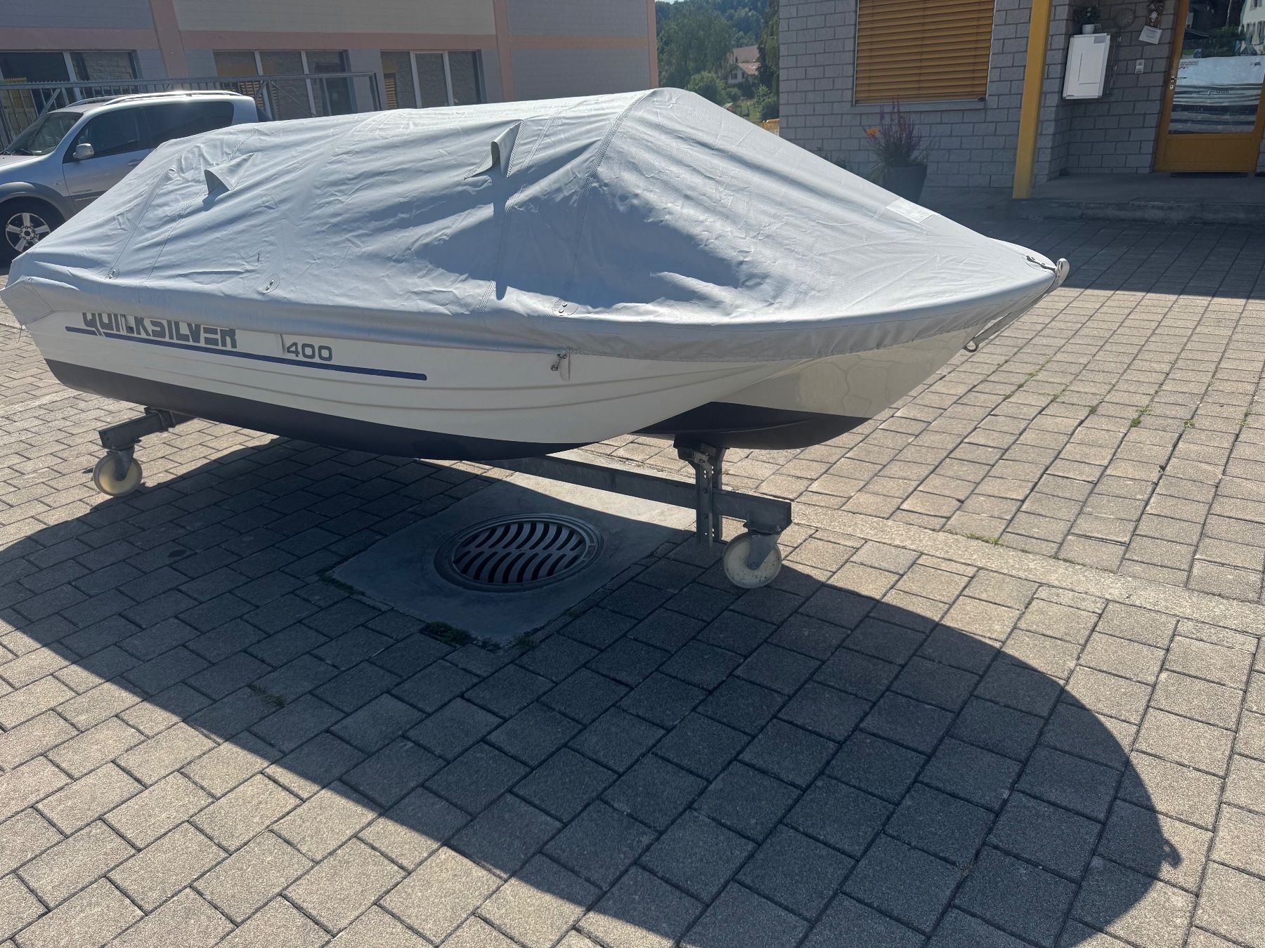 Quicksilver Barche: Quicksilver 400 Freizeitboot mit MFK, 8 PS mit Anlasser! – Usato da Madiswil venduto da JKBooteGmbH
