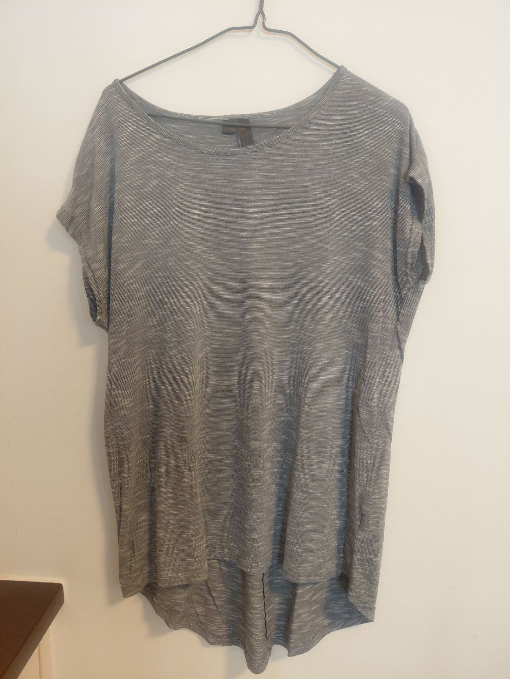 Tops: Haut gris chiné t. 40/42 – Gebraucht aus Montreux von san_5mgz