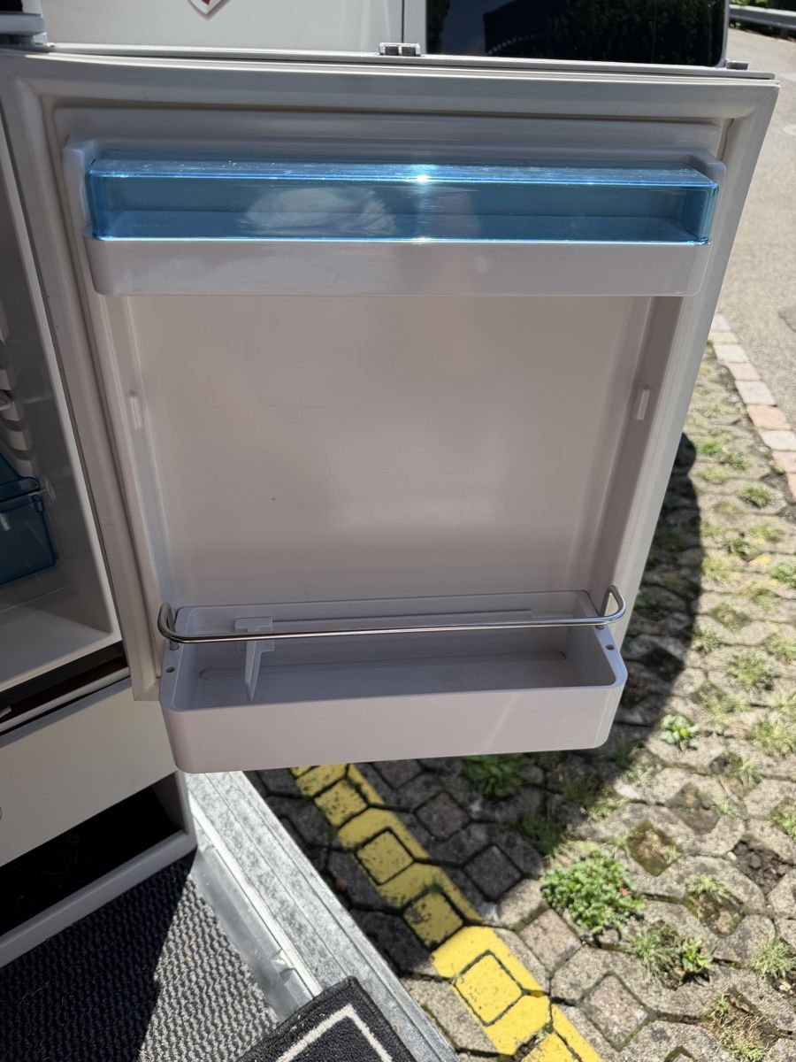 Frigoriferi: Dometic Kühlschrank 12/24V – Usato da Remetschwil venduto da bru_r8sr 1