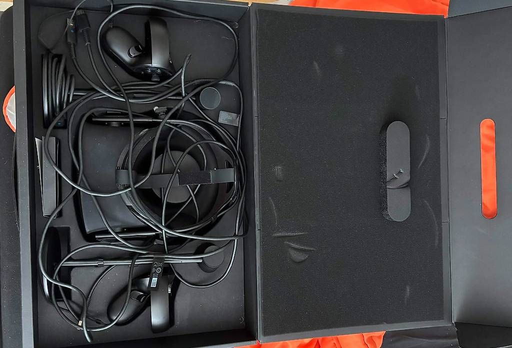 Casque VR: Oculus Rift CV1  – D'occasion à Gossau ZH par osc_dlg5 1