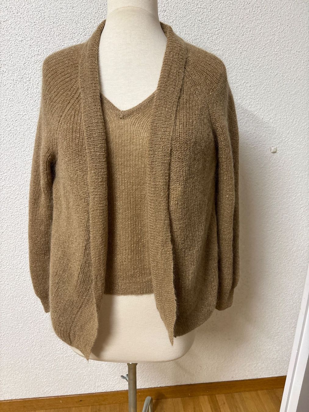Nile Lotti di vestiti: Tolles Set Pullover Jacke Nile XS – Nuovo (secondo la descrizione) da Maienfeld venduto da 8796