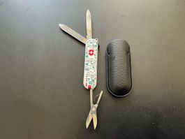 Victorinox Classic LE 2013 „Iron Factory“