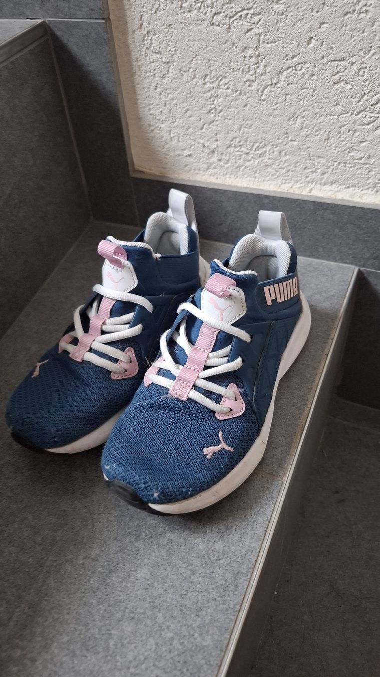 Scarpe per ragazze: Puma Turnschuhe  Gr.33 – Usato da Erlinsbach SO venduto da Stori78 2