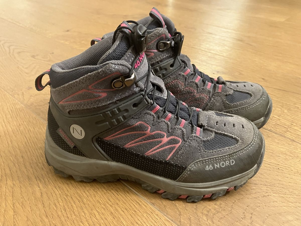 Scarpe per ragazze: Wander-/Trekkingschuhe Gr. 31 – Usato da Boswil venduto da ale_tg2z 4