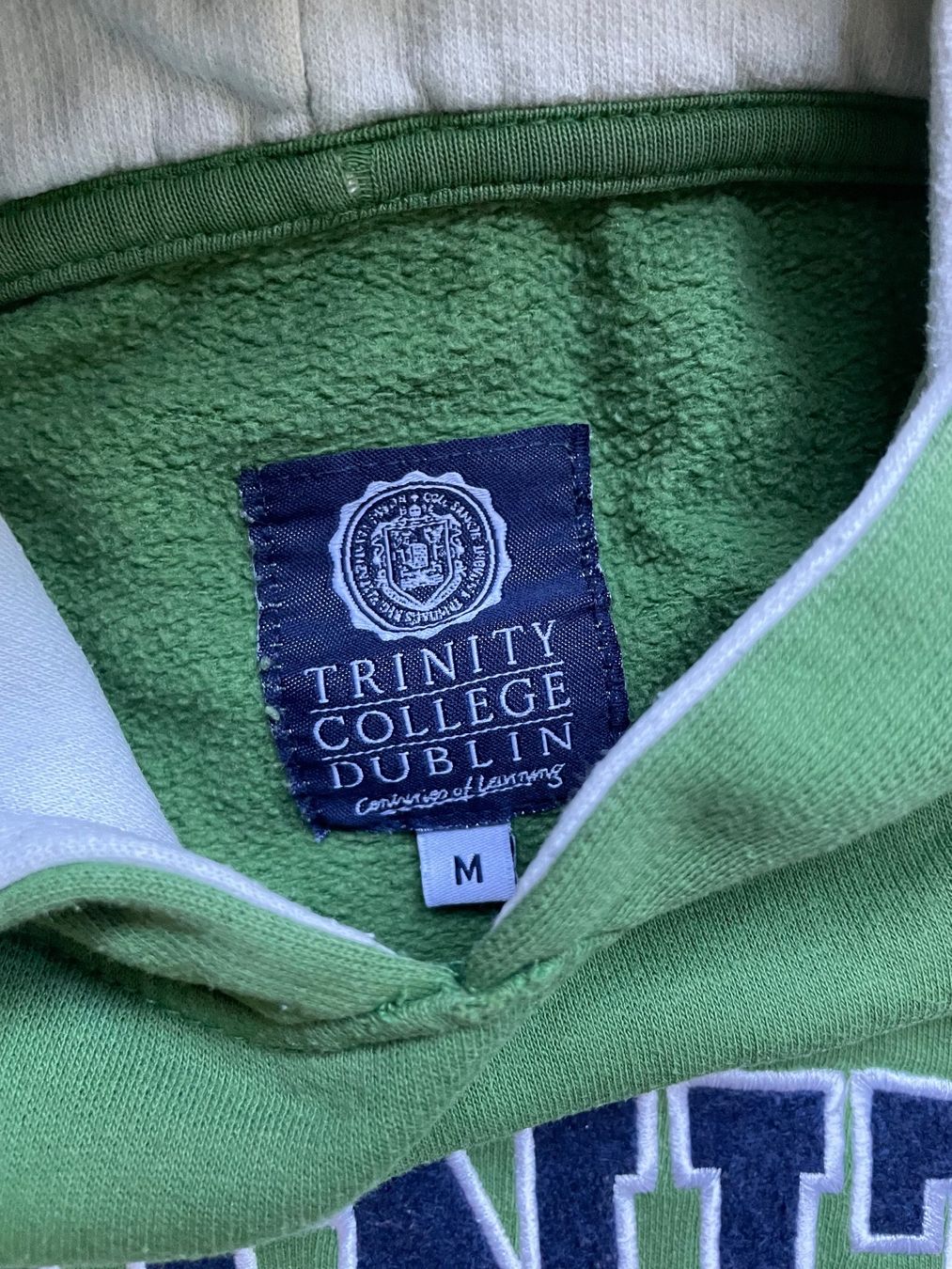 Pullover & Sweatshirts: Dublin Trinity Collège Hoodie grün M – Gebraucht aus Bern von  3
