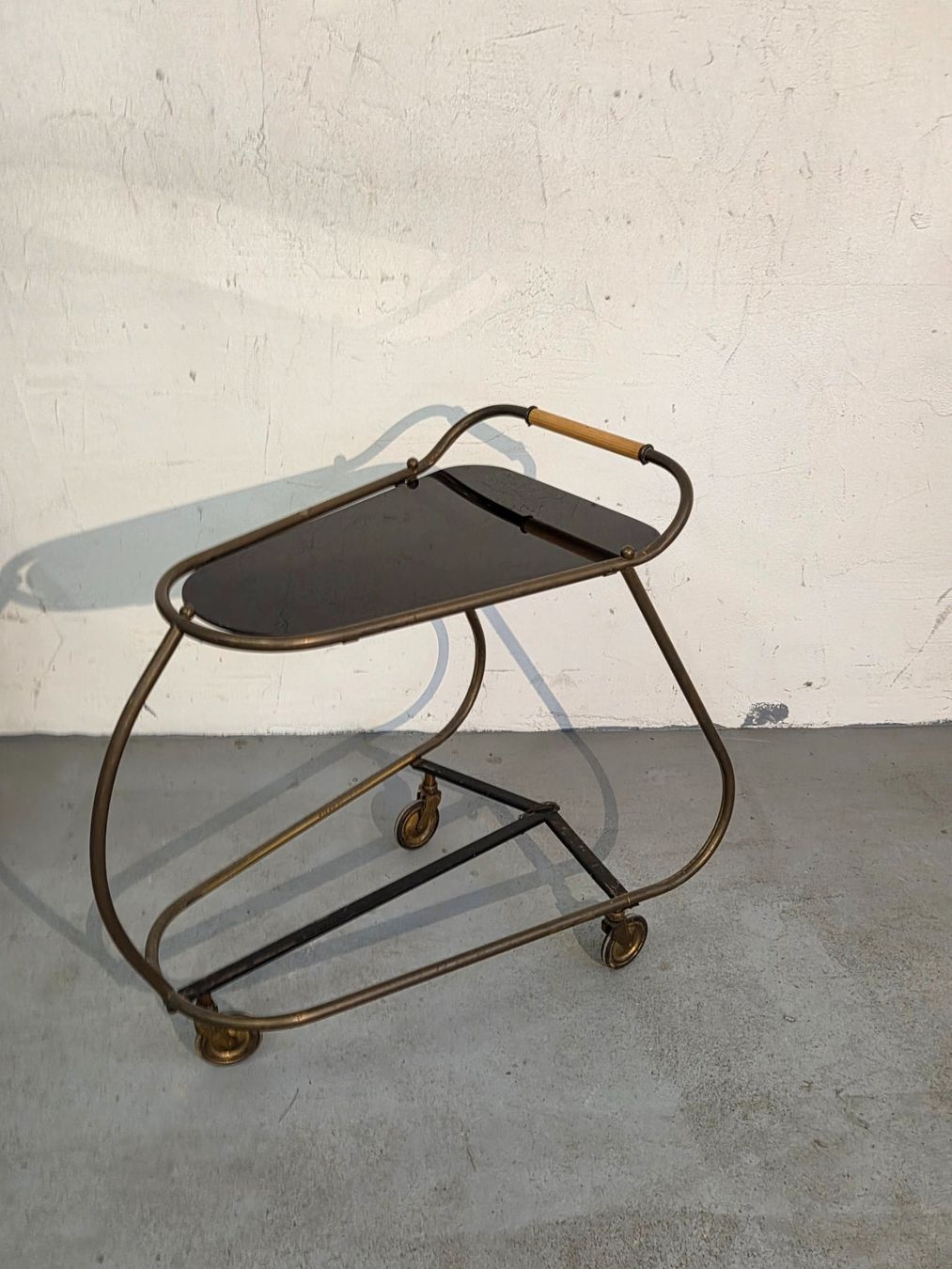 Carrelli di servizio: 58.) MId- Century Servierwagen – Usato da Zürich venduto da PeterPanama 3