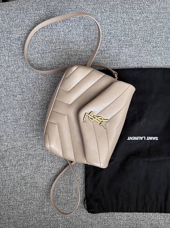 Borse da donna: YSL Tasche  – Usato da Glattbrugg venduto da Blogger73 1