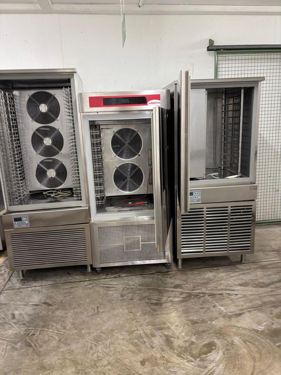 Congelatori: 4 Schockfroster – Usato da Dietikon venduto da dia_y8y5 4