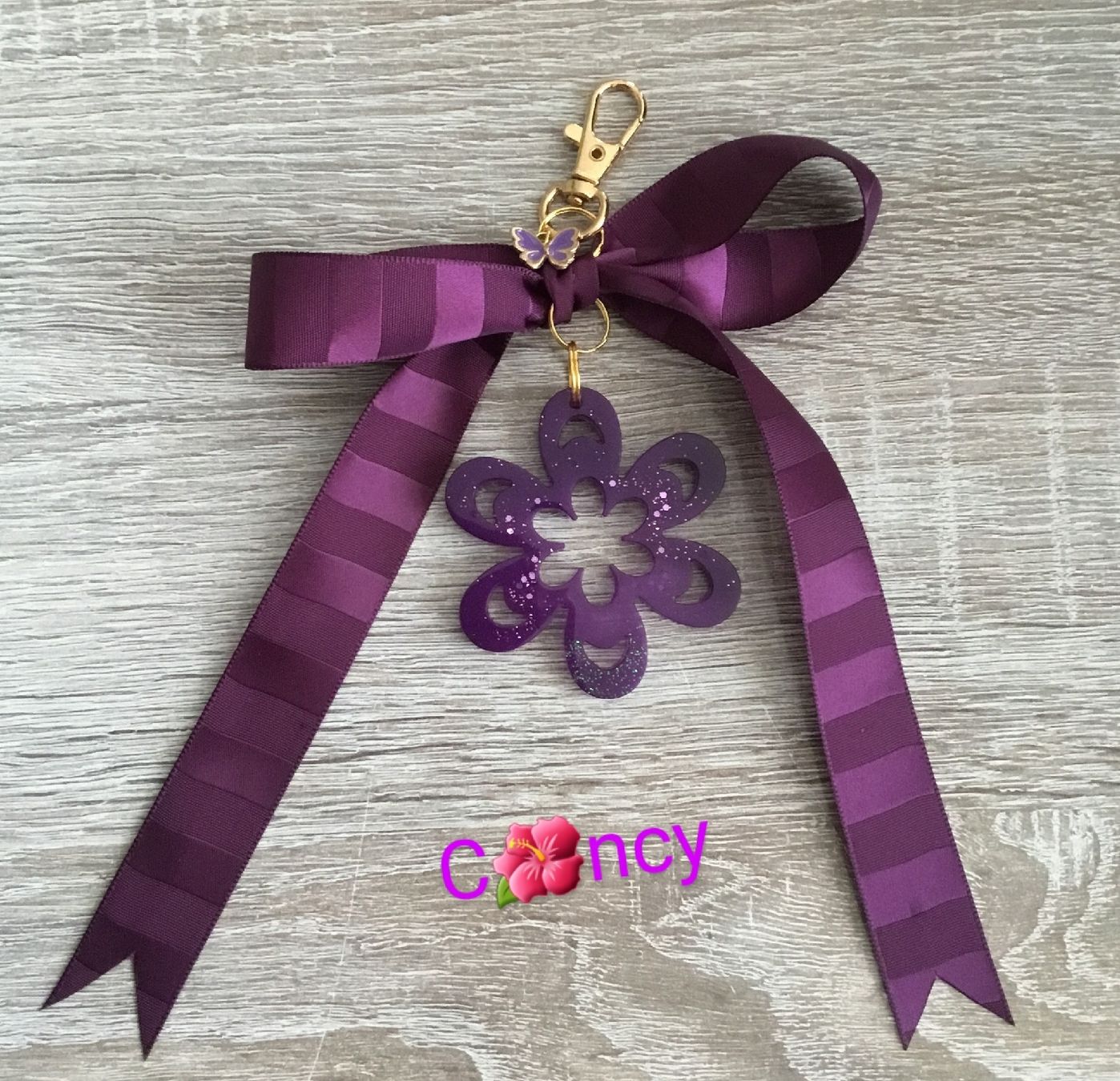 Toutes les décorations: bag charms – Neuf avec emballage d'origine à Genève par mir_qfr5