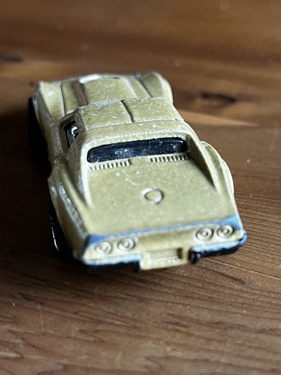 Hot Wheels Modellini d'auto: Chevrolet Corvette Coupé 1969 – Usato da Basel venduto da EdiEberle 2