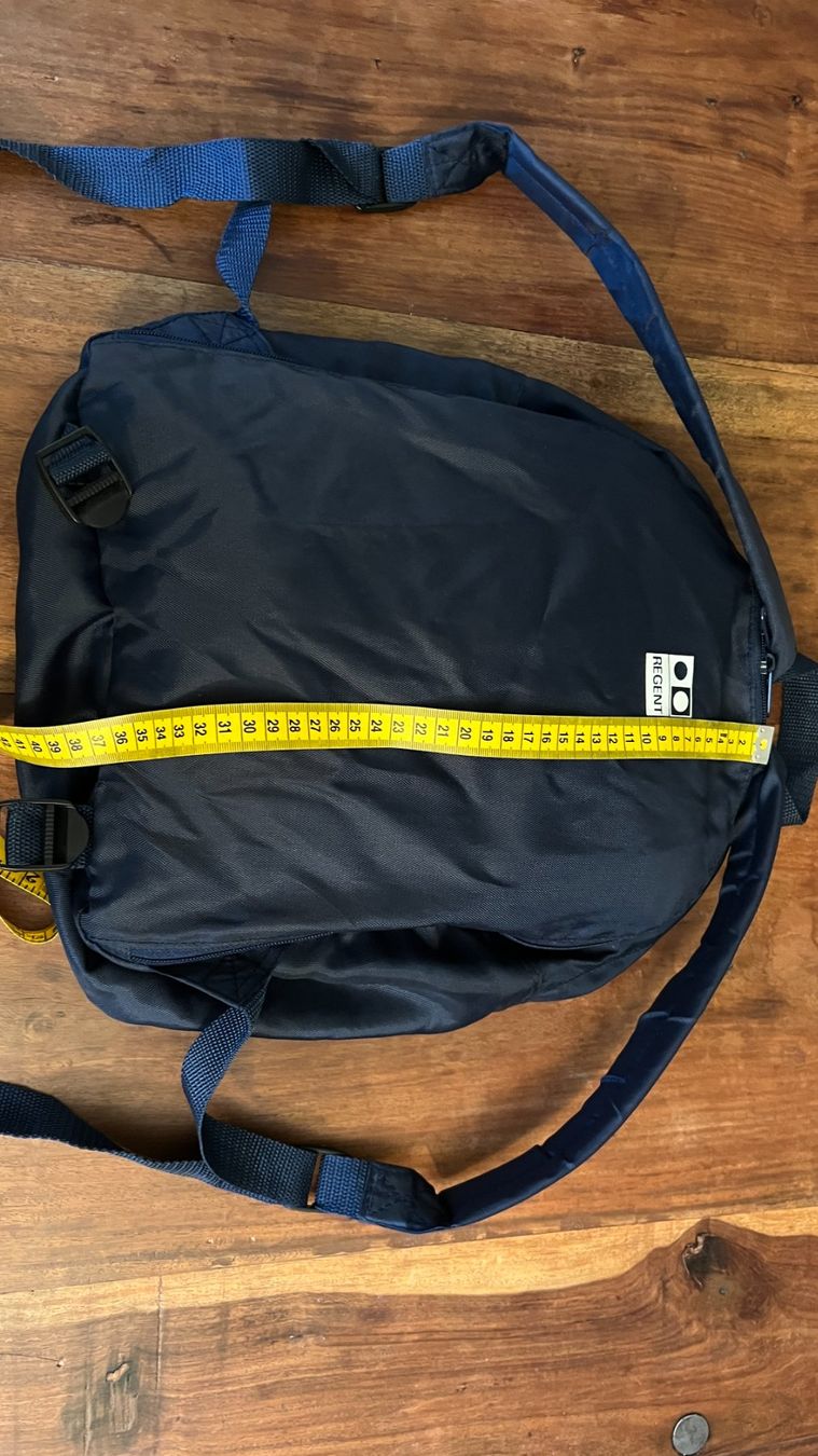 Zaini: Rucksack mit integriertem Regenschutz, leicht und robust – Nuovo (secondo la descrizione) da Ottenbach venduto da luckylukeworld 4