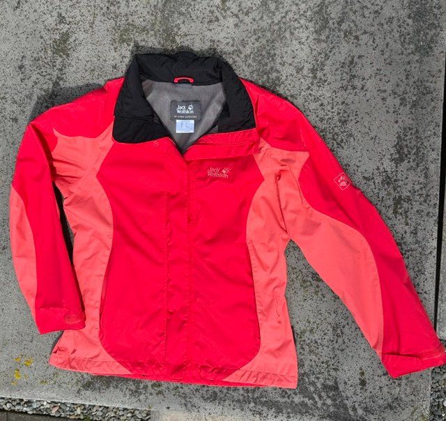 Jack Wolfskin Jacken: Wolfskin Outdoor Freizeitjacke Texapore – Gebraucht aus Herlisberg von kjs_p999