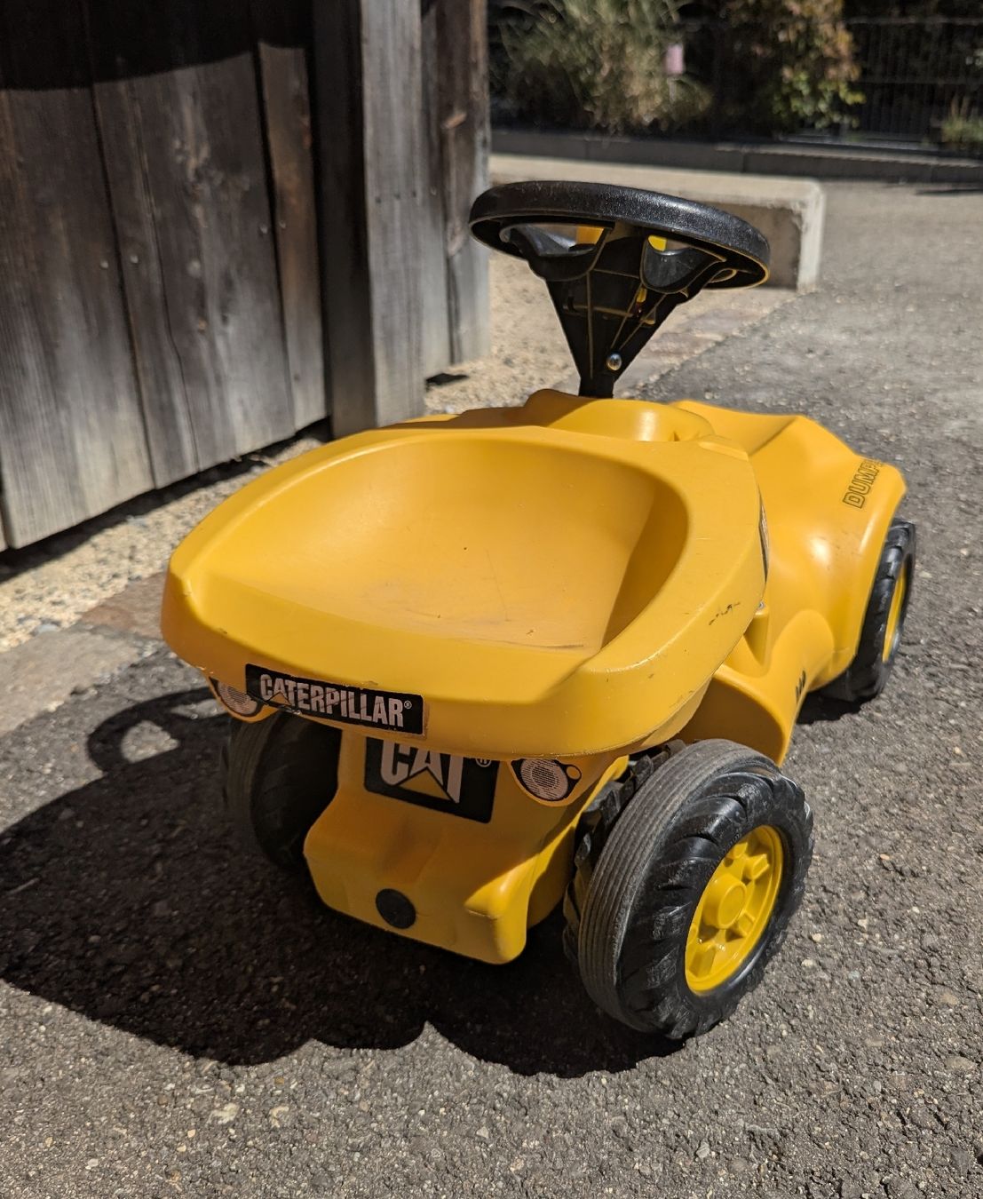 Fahrzeuge für Kinder: Bobbycar Dumper CAT gelb – Gebraucht aus Bonstetten von uelikneu 2