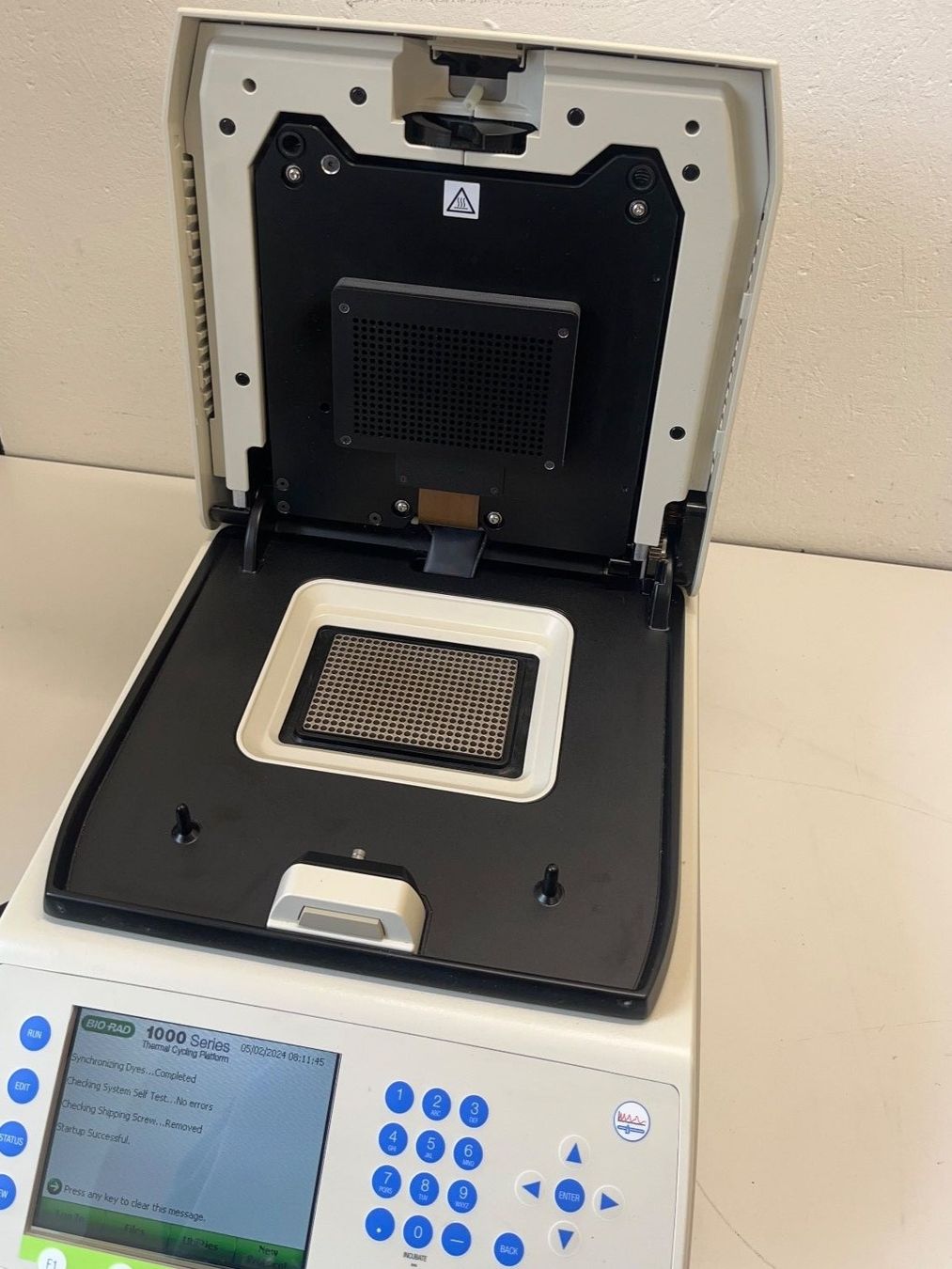 Accessori da laboratorio: Biorad C1000 Thermo Cycler mit CFX384 Optics Module – Usato da Niederdorf venduto da LeptonAG_Labor 6