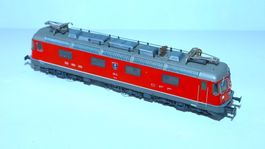 BÄRENSTARKE ELEGANTE  HAG SBB Re 6/6 ROT N°207 AC 3-L
