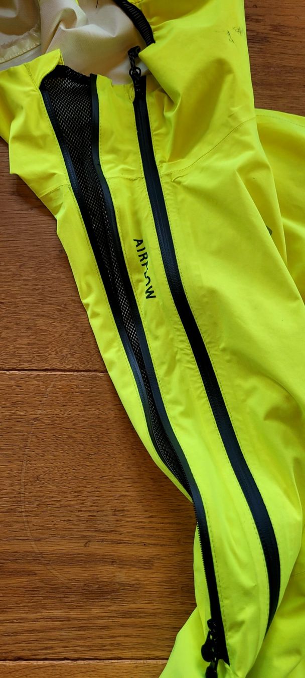 Giacche: Velo Bike Regenjacke Männer Grösse L oder 52 – Usato da brülisau venduto da nussgipfel02 6