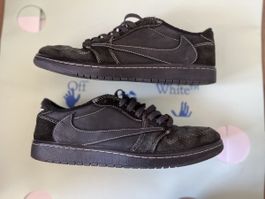 Jordan 1 Low Travis Scott Phantom