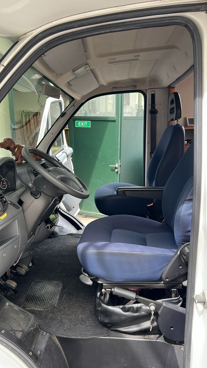 Adria Veicoli da campeggio: Wohnmobil Camper Adria – Usato da Huttwil venduto da Retroscooters 9
