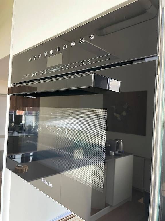 Forni: Miele DGC 7440 HC Pro Dampfbackofen Obsidianschwarz – Usato da Schönenwerd venduto da Ciri-92