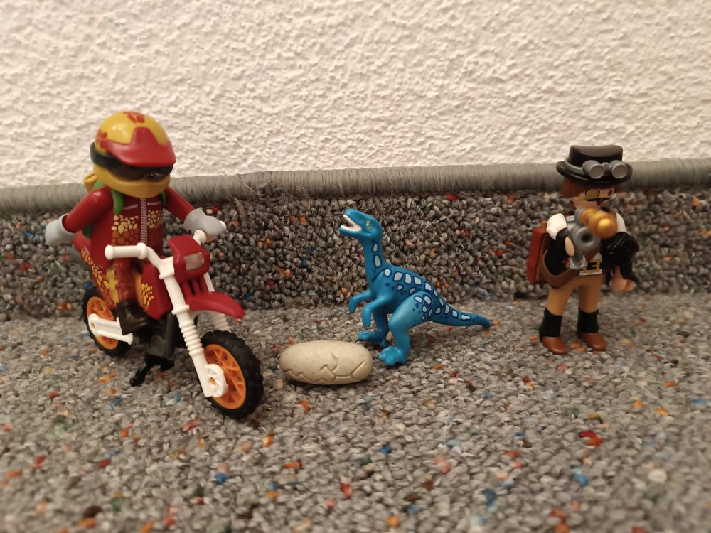 Playmobil motocross bike with raptor best sale