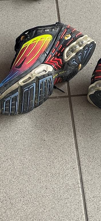 Scarpe da uomo: Chaussures Nike TN taille 42 Original  – Usato da Sonceboz-Sombeval venduto da msap 2