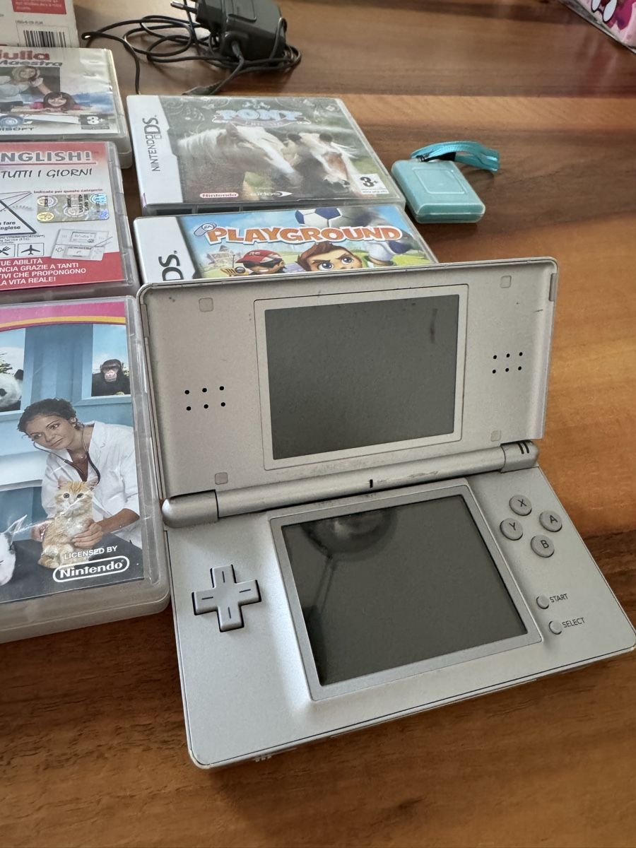 Nintendo Console: Nintendo DS lite, silber + Spiele – Usato da Emmenbrücke venduto da Florentina27