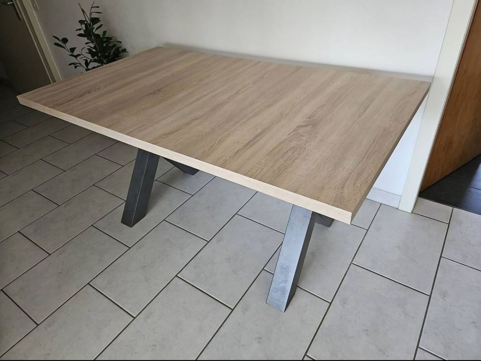 Tavoli: Esstisch ausziehbar – Usato da Auswil venduto da 12z_pjk8