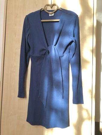 Blaues geripptes Wickelkleid RVCA, Gr. S