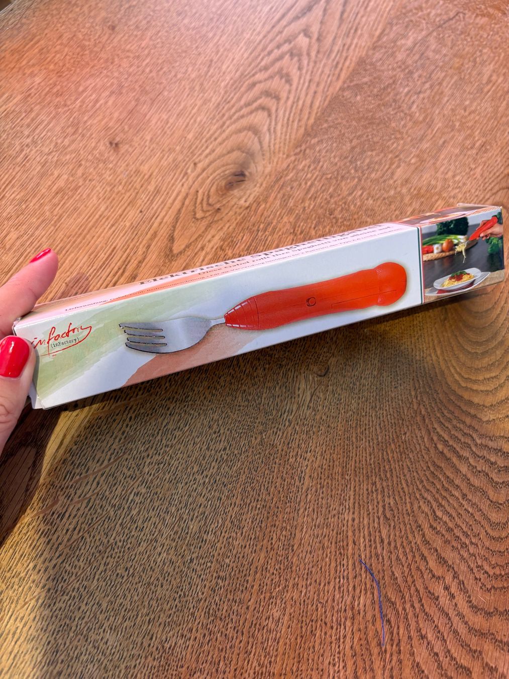Küchengeräte: Coole elektrische Spaghetti Gabel, Neu rot – Neu und originalverpackt aus Basel von Tierschutz-Flohmi 1