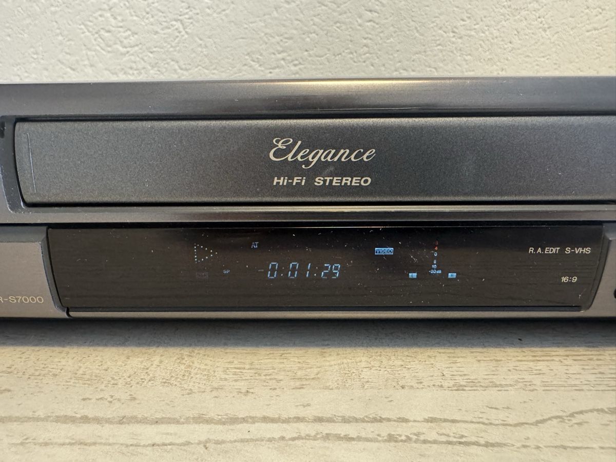 JVC Aufnahmegeräte: Jvc hr-s7000 super vhs videorecorder – Gebraucht aus Zunzgen von milesdavis76 2