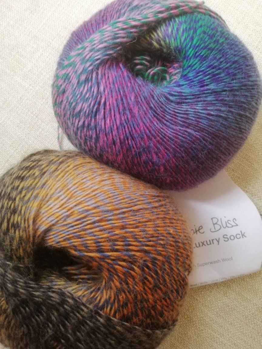 Foulard & Sciarpe: Schultertuch handgestrickt "Butterfly"   NEU – Nuovo (secondo la descrizione) da Langenthal venduto da Handstrick 9