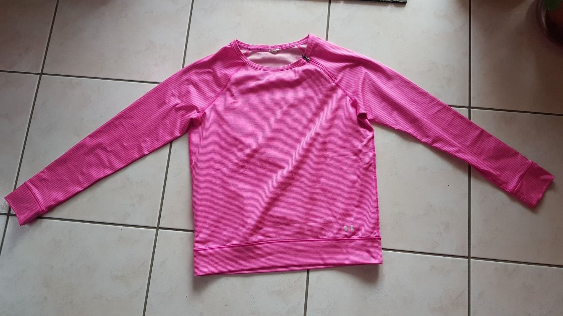 Under Armour Maglioni & Felpe: Sportpulli Under Armour Gr.L pink – Usato da Oberlunkhofen venduto da dreihaselnuesse 2
