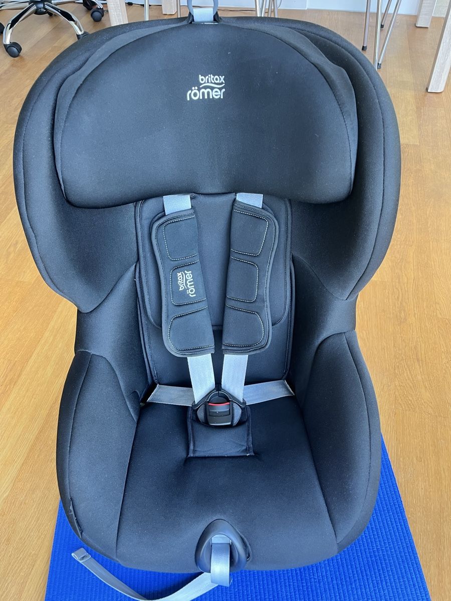 Britax Römer Seggiolini per auto: Kindersitz Britax Römer TRIFIX i-SIZE – Nuovo (secondo la descrizione) da Bonstetten venduto da Dargslan