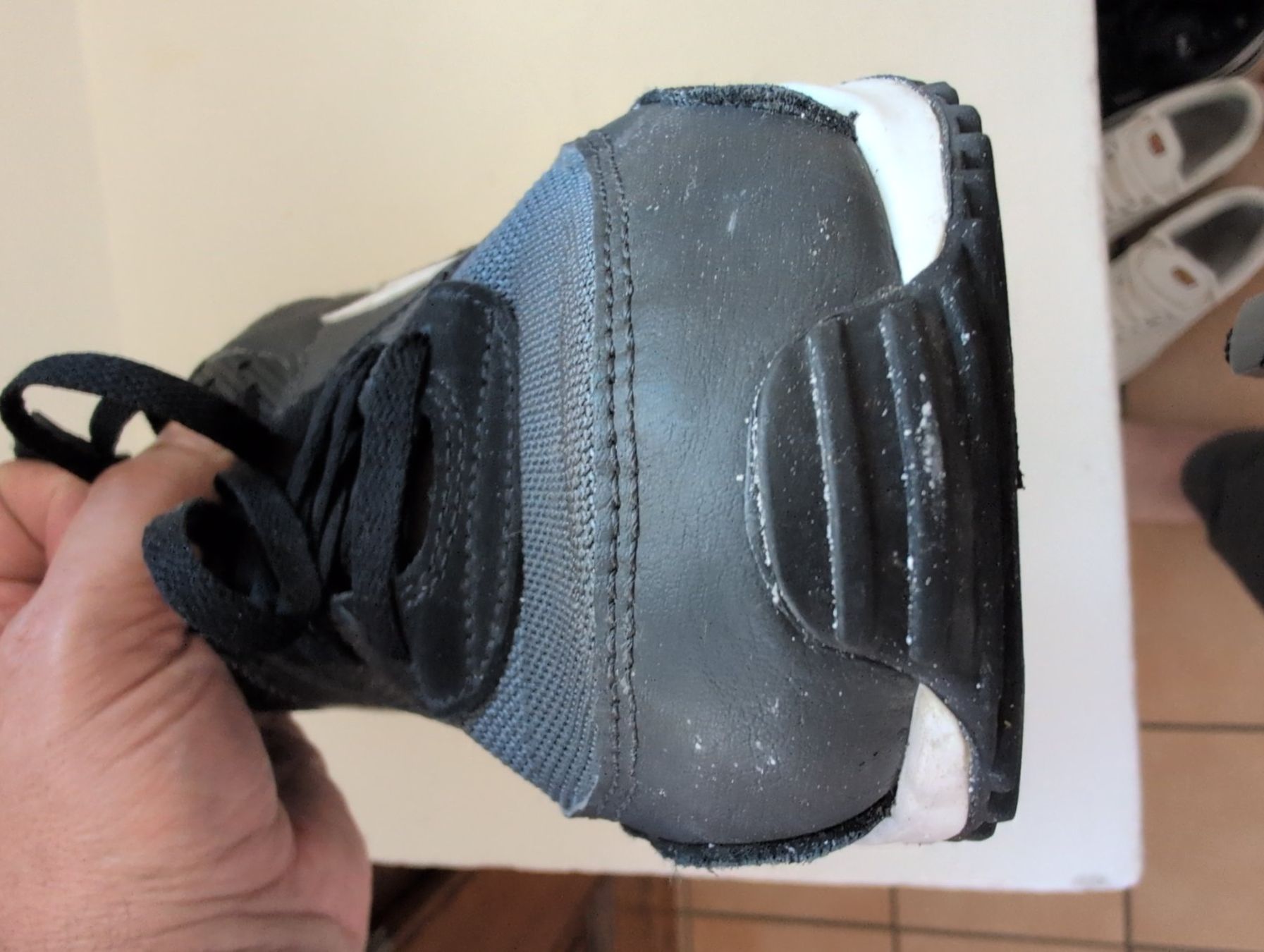 Nike Scarpe da uomo: Nike Air Max 46 eu – Usato da Montreux venduto da kambio 4