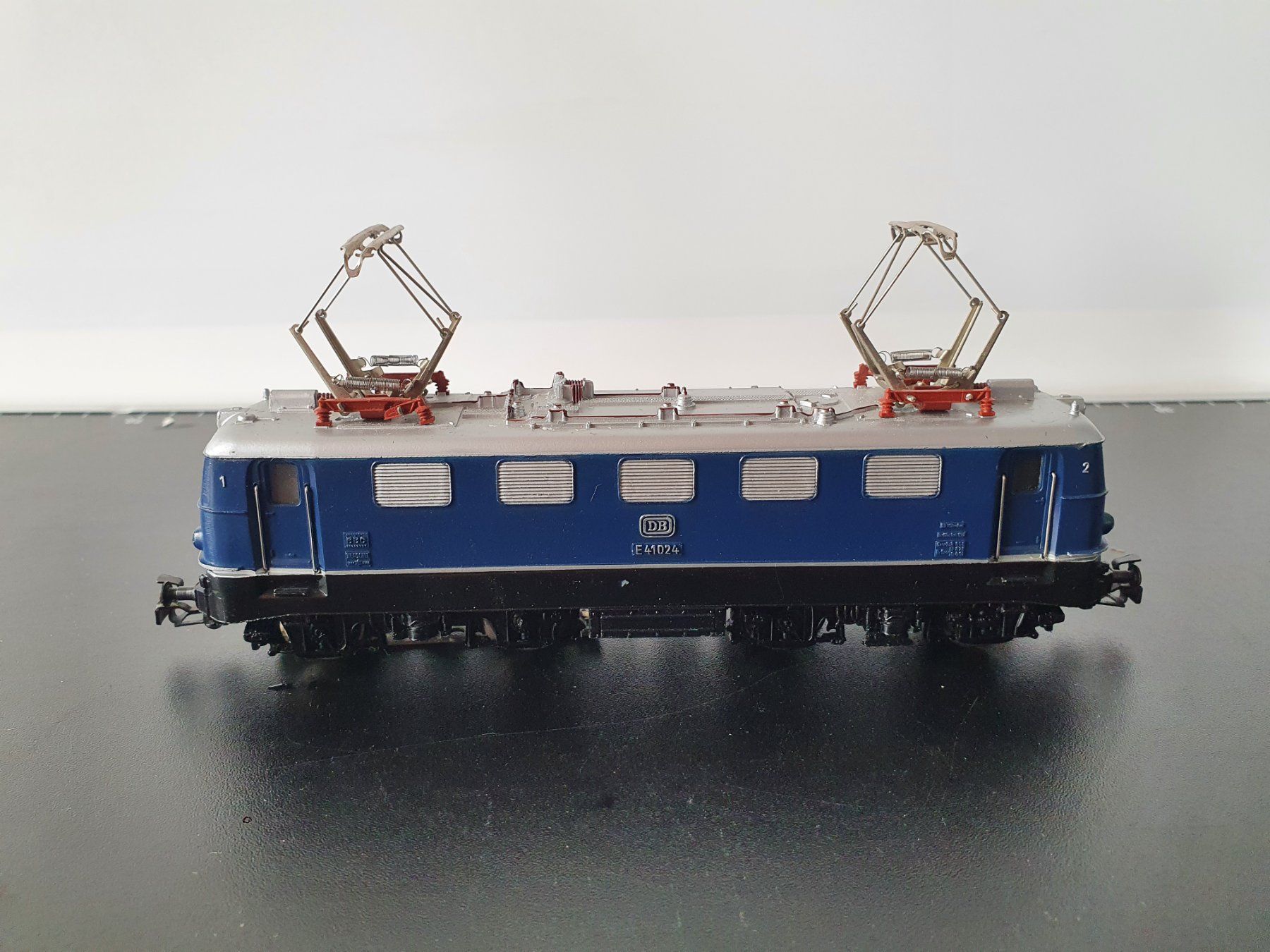 Märklin Modellini di ferrovie: MÄRKLIN: DB E-LOK BR E41 BLAU GUSSMODELL 3034 OVP – Usato da Biglen venduto da taunus82 2