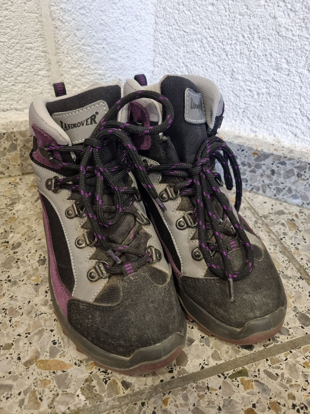 Landrover Scarpe per ragazze: Landrover Wanderschuhe Gr. 33 – Usato da Grüt (Gossau ZH) venduto da Stuntmace