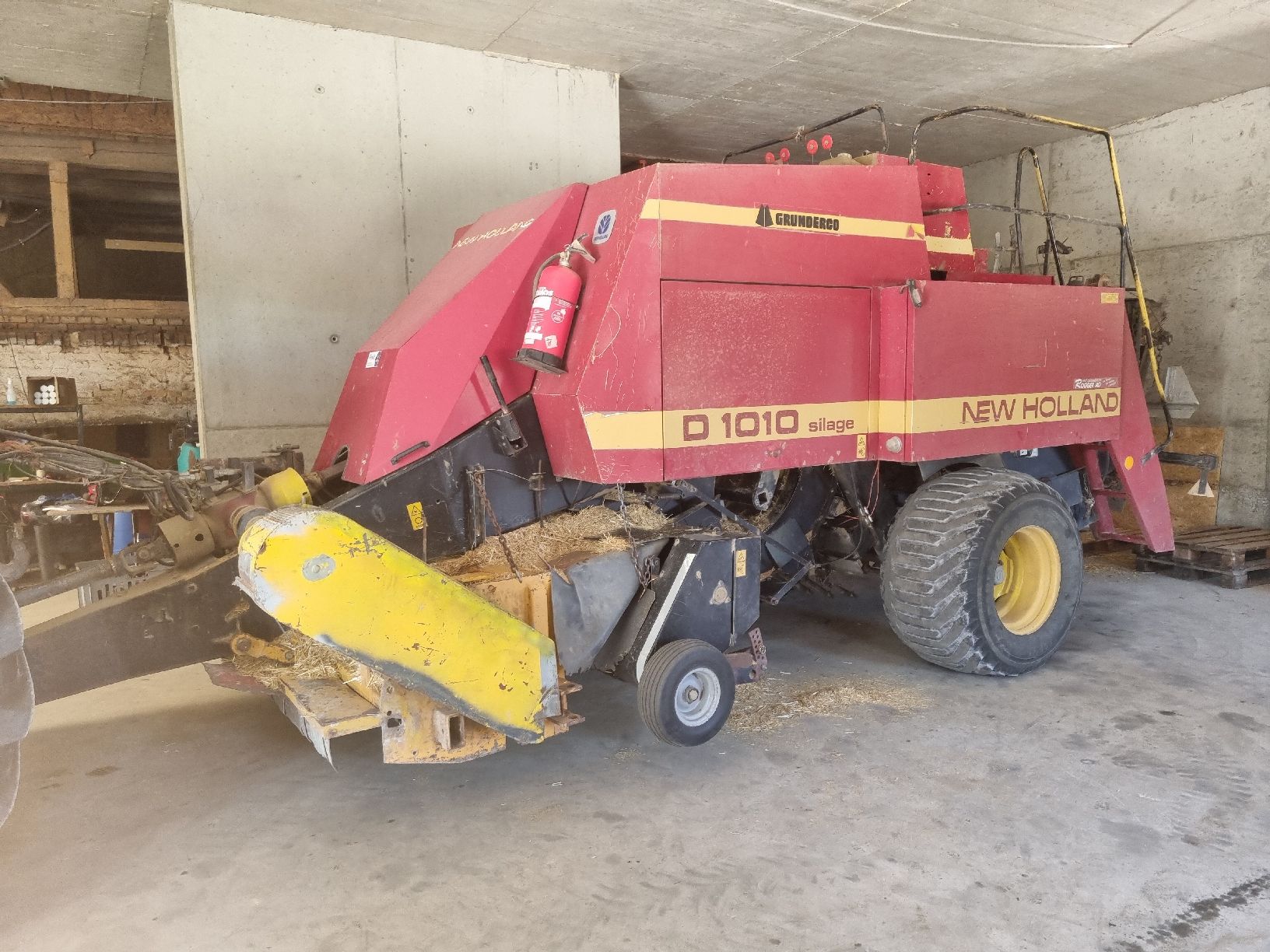 Tutte le macchine: New Holland D1010 – Difettoso da Auswil venduto da Silv61