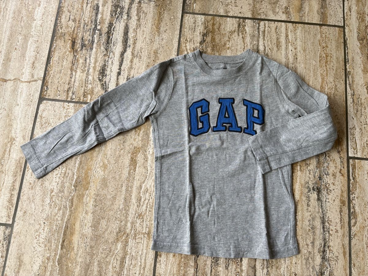 Gap Lotti & Set di vestiti: Kleiderset GAP/Benetton Gr. 110 – Usato da Nürensdorf venduto da Yellowstone09 5